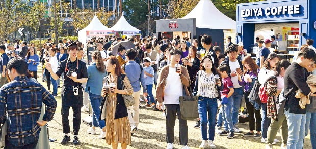 커피 놀이터가 된 잠실…